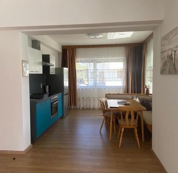 חדר סטנדרט עם מרפסת, Pension Alpina