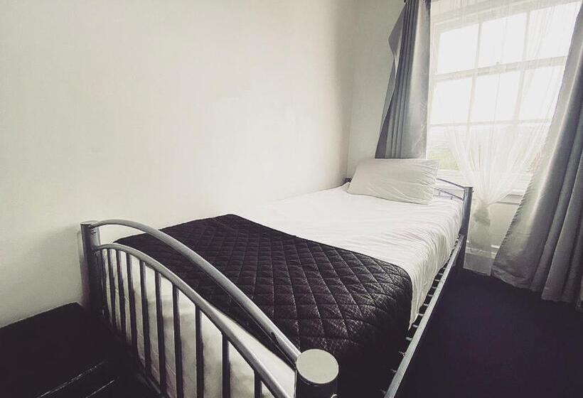 חדר סטנדרד יחיד חדר אמבטיה משותף, Kings Hotel Blackburn