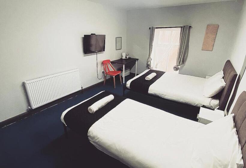 이코노미 룸 공용욕실, Kings Hotel Blackburn