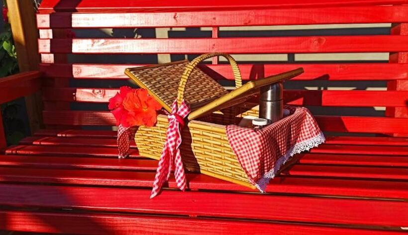 کلبه ییلاقی, Pousada Chalé Suiço Bombinhas