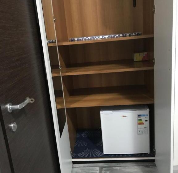 标准间, Da Gianni E Bea