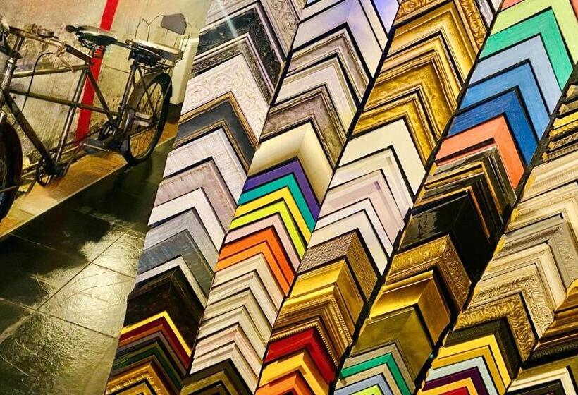 Номер Стандарт Адаптированный для Инвалидов, Les Chambres Atypiques De Nico Bush   Parking Sécurisé Vélos