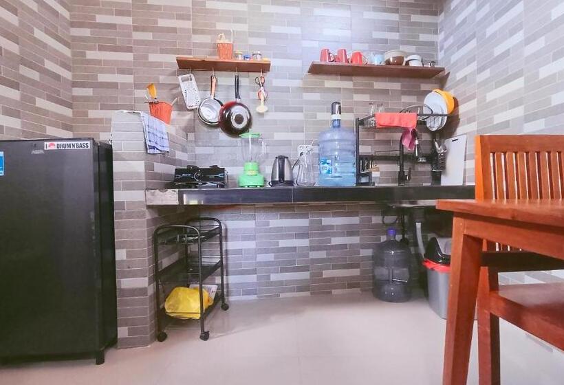 بنجلو قياسى مطلّ علي الحديقة, Morning Bali Bungalow