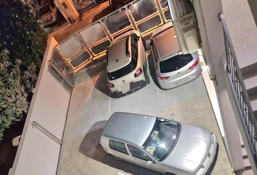 اتاق راحتی سه تخته, B&b Eden Ogliastra