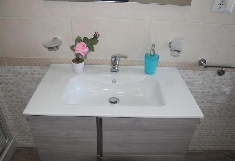 استودیوی استاندارد, B&b Eden Ogliastra