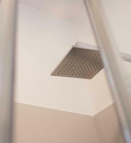 غرفة ديلوكس ثلاثية, Maisonme