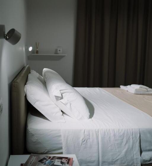 غرفة ديلوكس ثلاثية, Maisonme