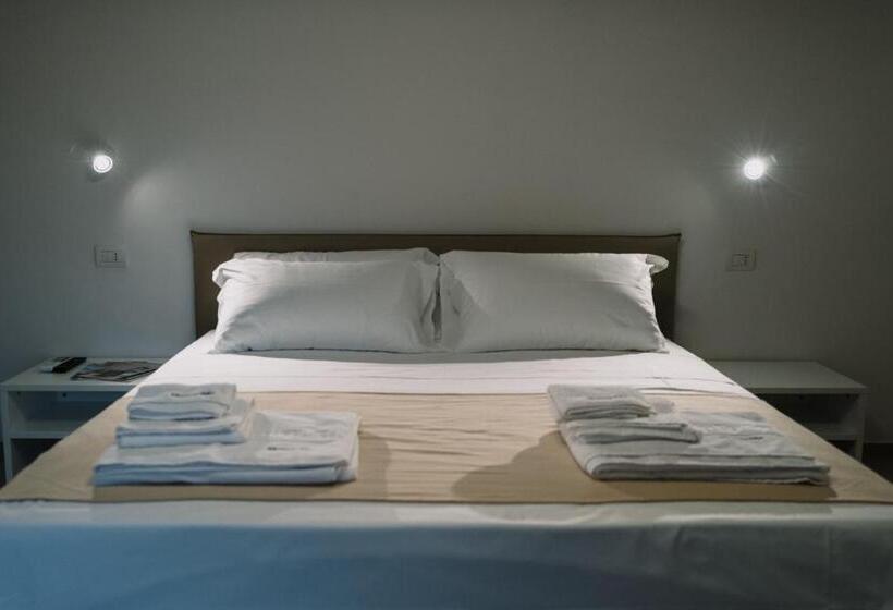 غرفة ديلوكس ثلاثية, Maisonme