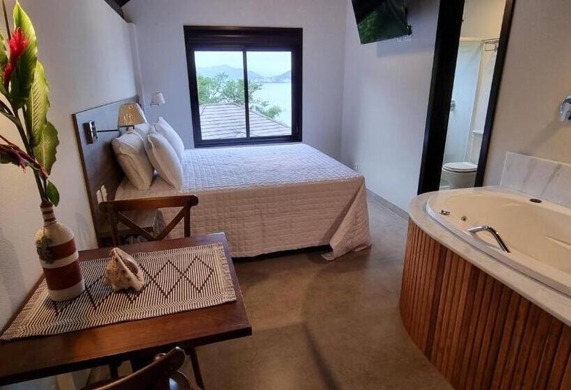 סוויטה עם ג'קוזי, Refúgio Do Cacupé