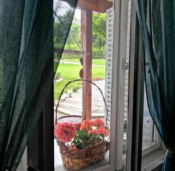 １階の１ベッドルームアパートメント, Mánfa Gyöngy Vendégház