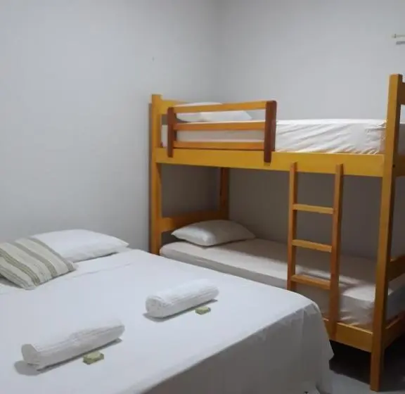 Deluxe Neljän Hengen Huone, Pousada Maktub