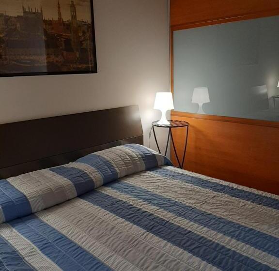 标准工作室, B&b La Fenice Sul Lago