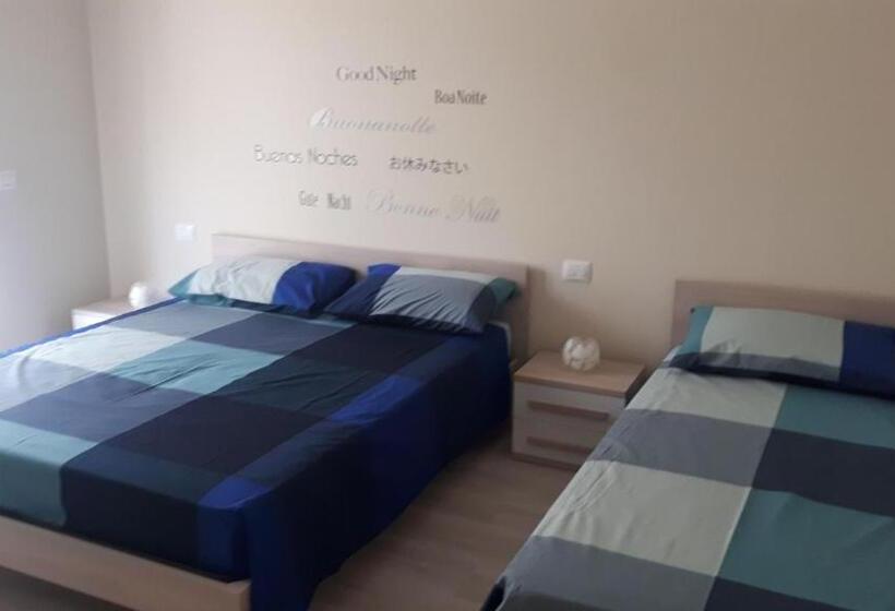 带阳台的三人标准间, B&b Le Civette