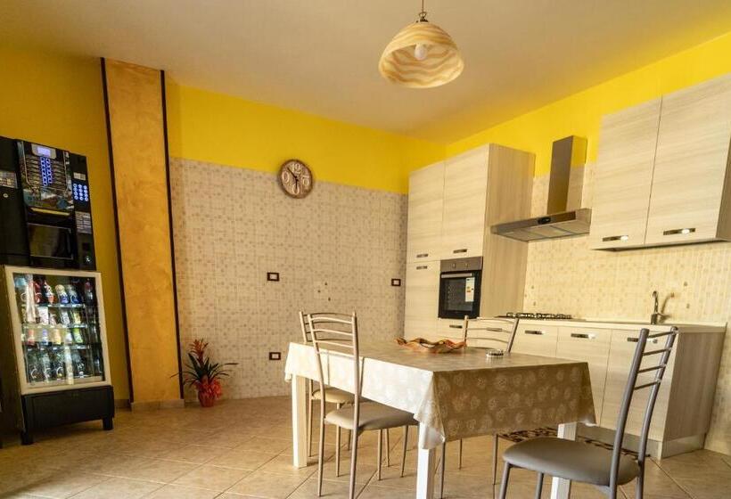 デラックスルーム, B&b Salerno