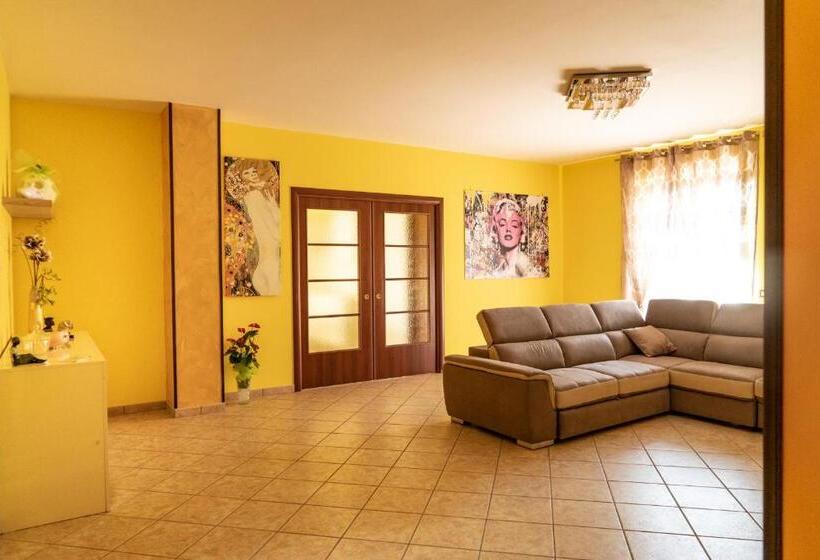 デラックスルーム, B&b Salerno