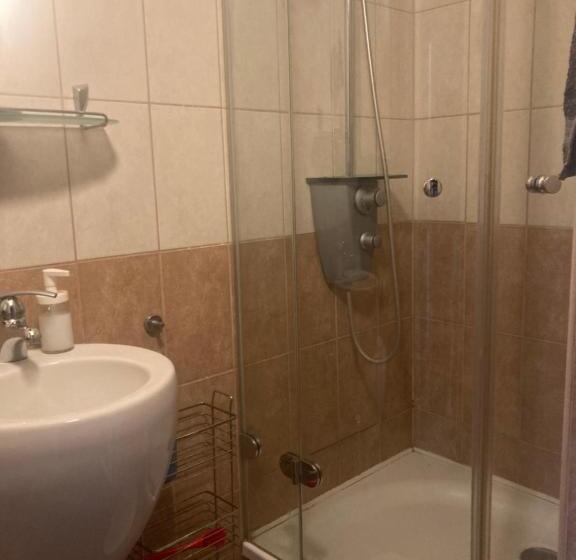 스탠다드 싱글 룸 공동욕실, Apartman Donau Tát