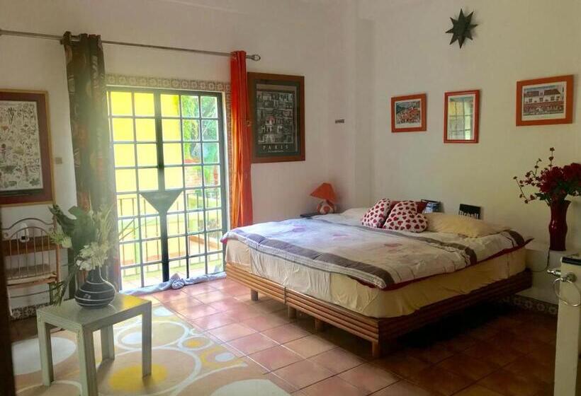 جناح مزوَّد بشرفة, Casa Jardín Del Tuito