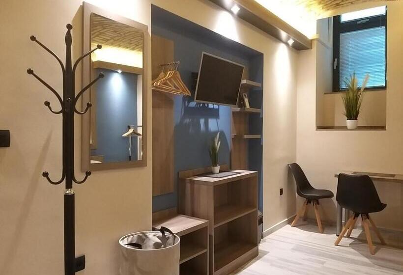 اتاق استاندارد سه نفره, Centralcityrooms