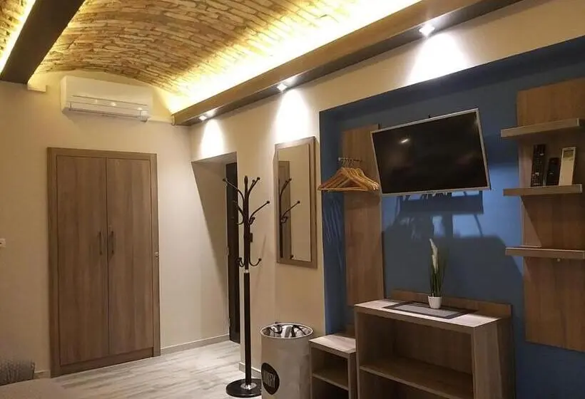 اتاق استاندارد سه نفره, Centralcityrooms