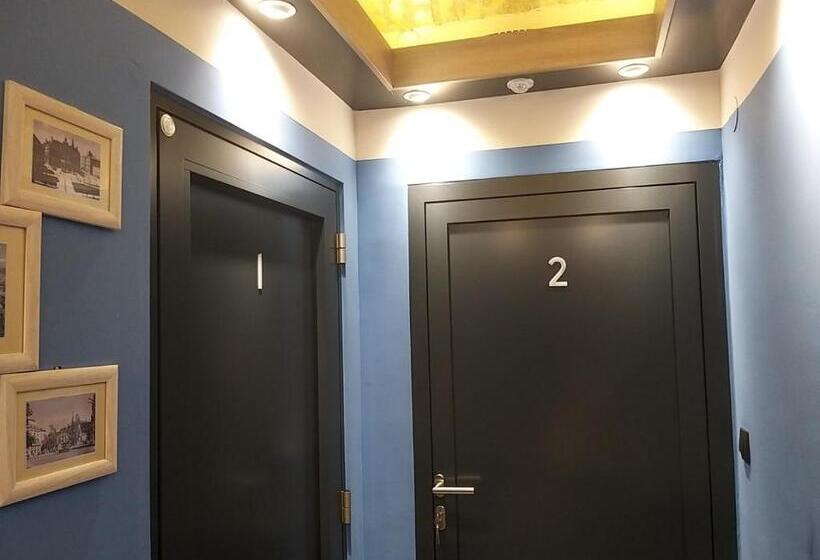 اتاق استاندارد سه نفره, Centralcityrooms