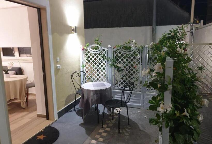 סטודיו סטנדרט עם מרפסת, Residenza Carlucci