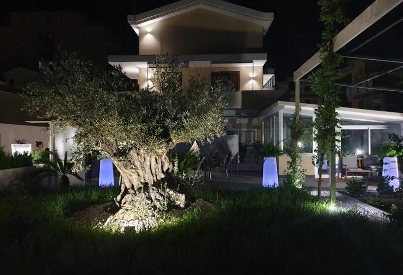 סטודיו משפחתי, Residenza Carlucci