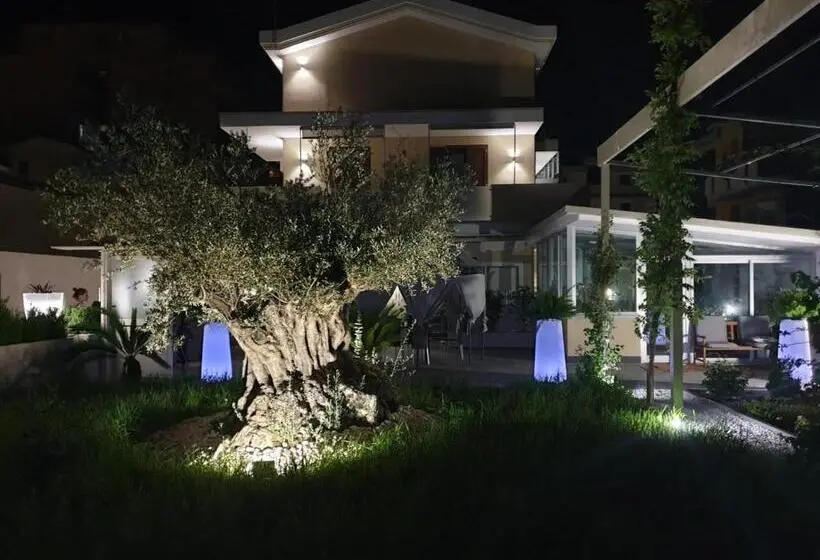 استودیو خانوادگی, Residenza Carlucci