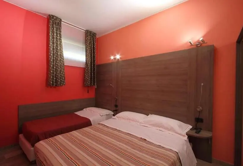 ベーシックトリプルルーム, Il Ruscello Rooms And Luxury Suite