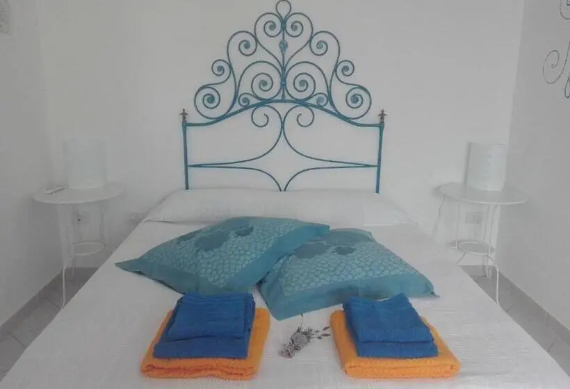 Standard room with outdoor bath, Le Pavoncelle Blu