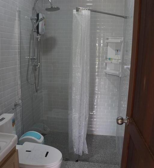 스탠다드 방갈로, Evie Mae Resort