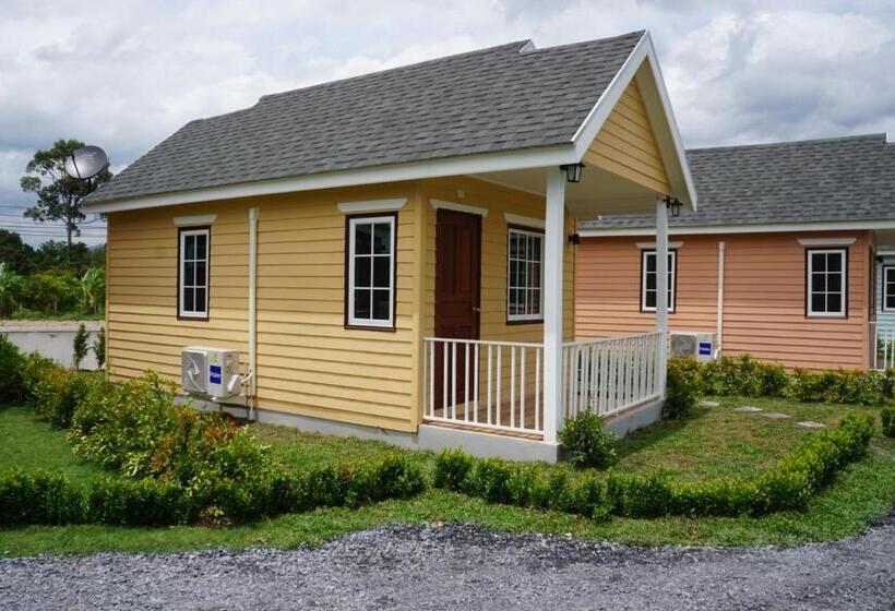 스탠다드 방갈로, Evie Mae Resort