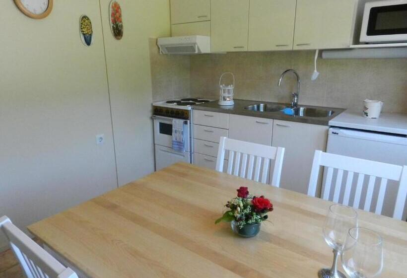 带3个卧室的公寓, Labbnäs Semesterhem, Radhuset