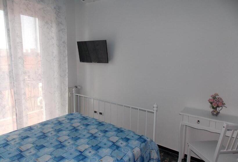 デラックスルーム, Australe