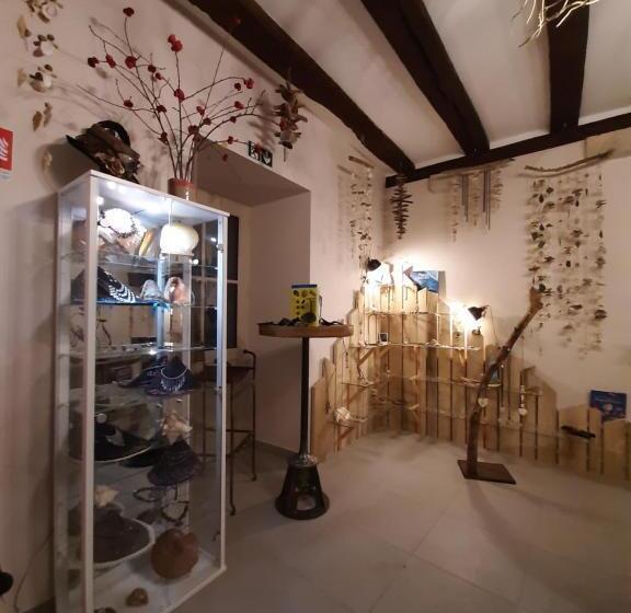 디럭스 룸 킹사이즈 침대, Aux Penates De Toni Beauval