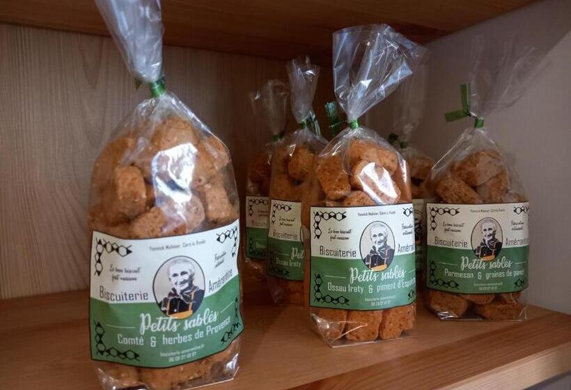 디럭스 룸 킹사이즈 침대, Aux Penates De Toni Beauval