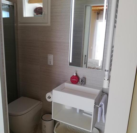 اتاق لوکس, Nueva Suite Jacuzzi Relax Beach & Mountain