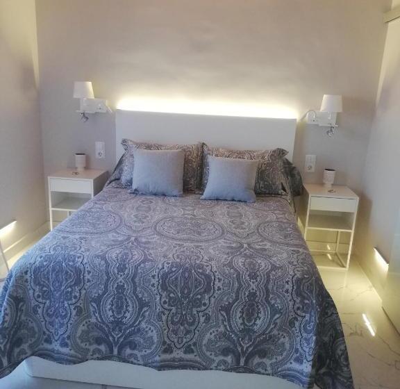 اتاق لوکس, Nueva Suite Jacuzzi Relax Beach & Mountain