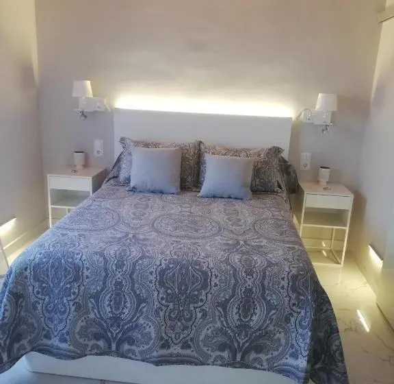 اتاق لوکس, Nueva Suite Jacuzzi Relax Beach & Mountain