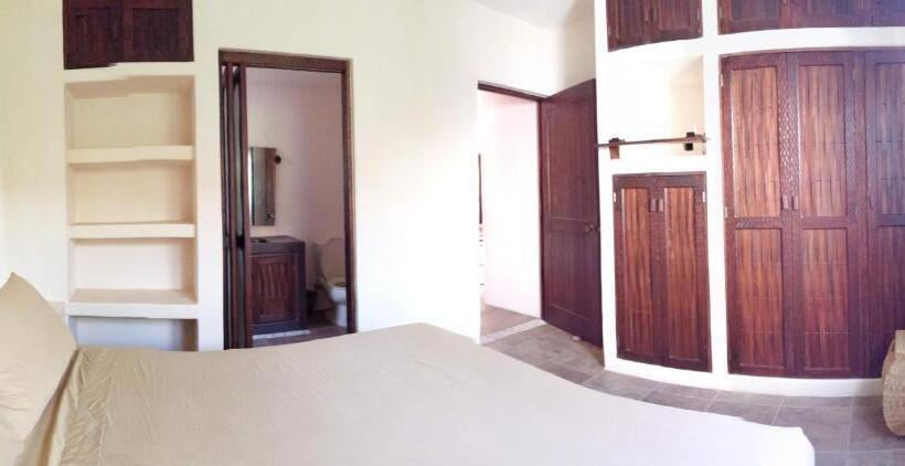 テラス付き１ベッドルームアパートメント, Ceiba Studios