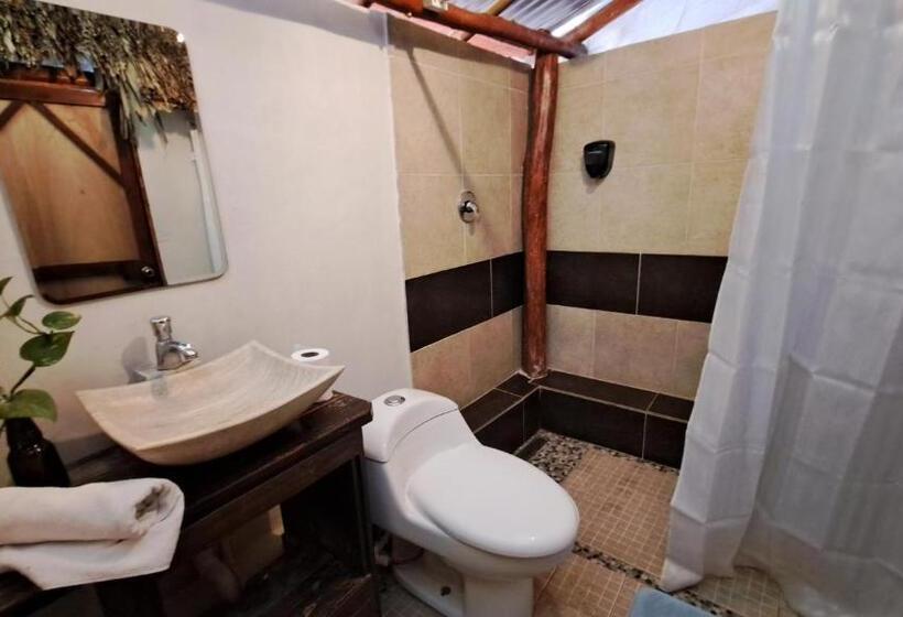 בקתה סטנדרטית, Cayuco Maya