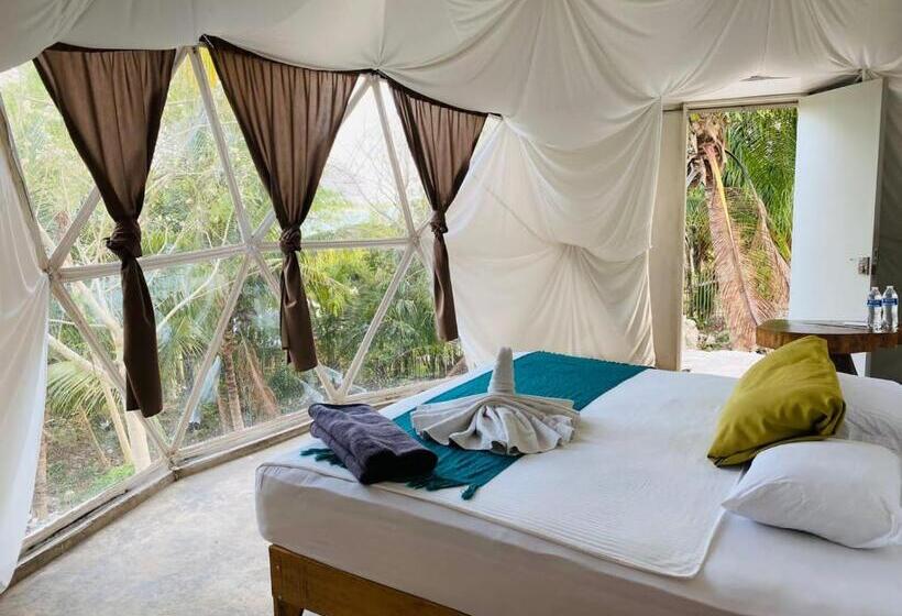 חדר סטנדרט לשלושה, Cayuco Maya