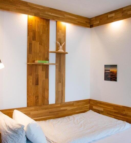 スタンダードルーム, Lupartment