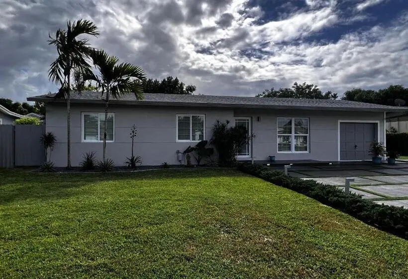 اتاق لوکس خانوادگی, Lovely & Modern Room In Miami