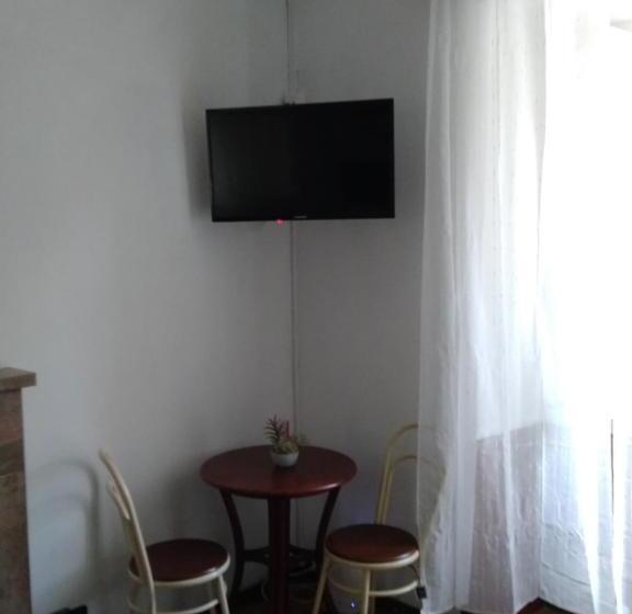 Quarto Triplo Basic, Al Penaferrim Sintra Rooms