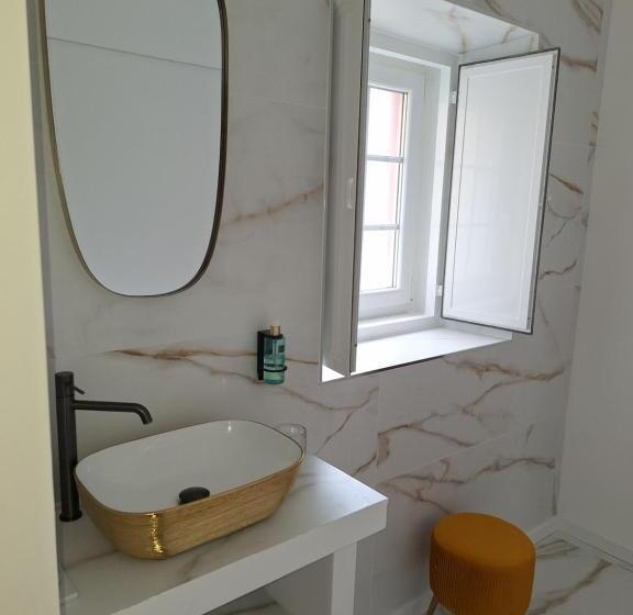 Quarto Triplo Basic, Al Penaferrim Sintra Rooms