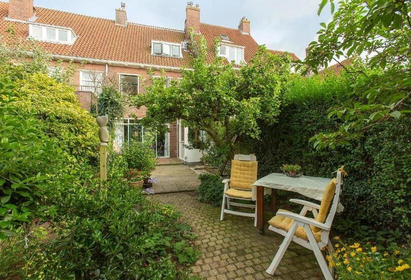 اتاق استاندارد با سرویس بهداشتی مشترک, Residentie Blijdorp