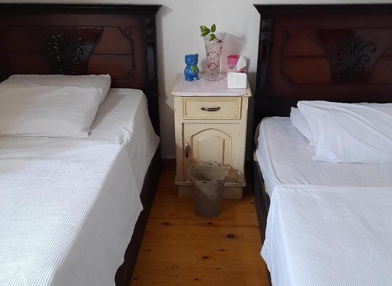 Camera Standard Bagno Condiviso, Smoha Zahran Haus