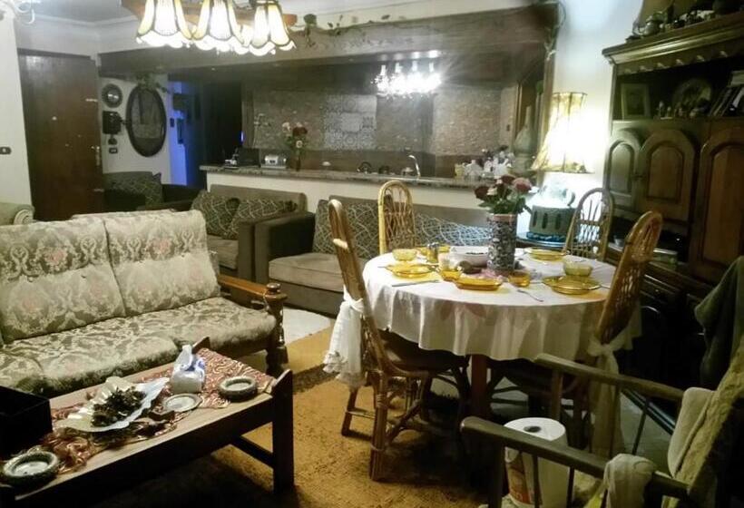 Camera Basic Singola, Smoha Zahran Haus