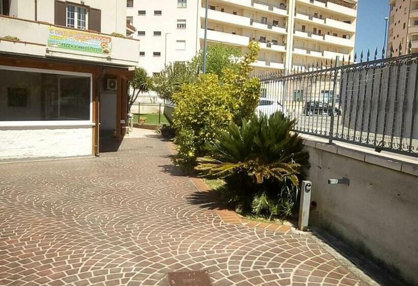 سوییت جونیور با بالکن, Villetta Del Parco