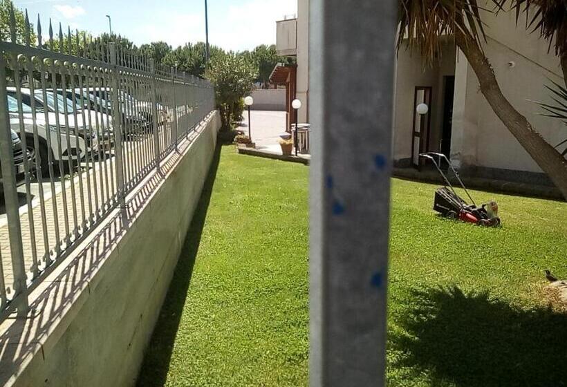 سوییت جونیور با بالکن, Villetta Del Parco